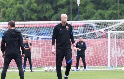 开云下载-深圳成本赛季中超首支换帅队 其他队有跟上的吗？